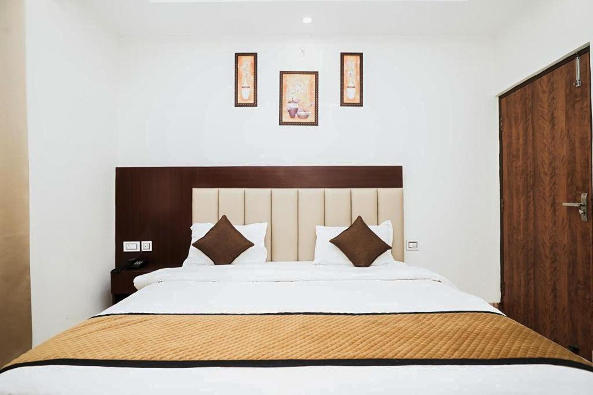 Hotel The 7 Seas Rishikesh Ngoại thất bức ảnh