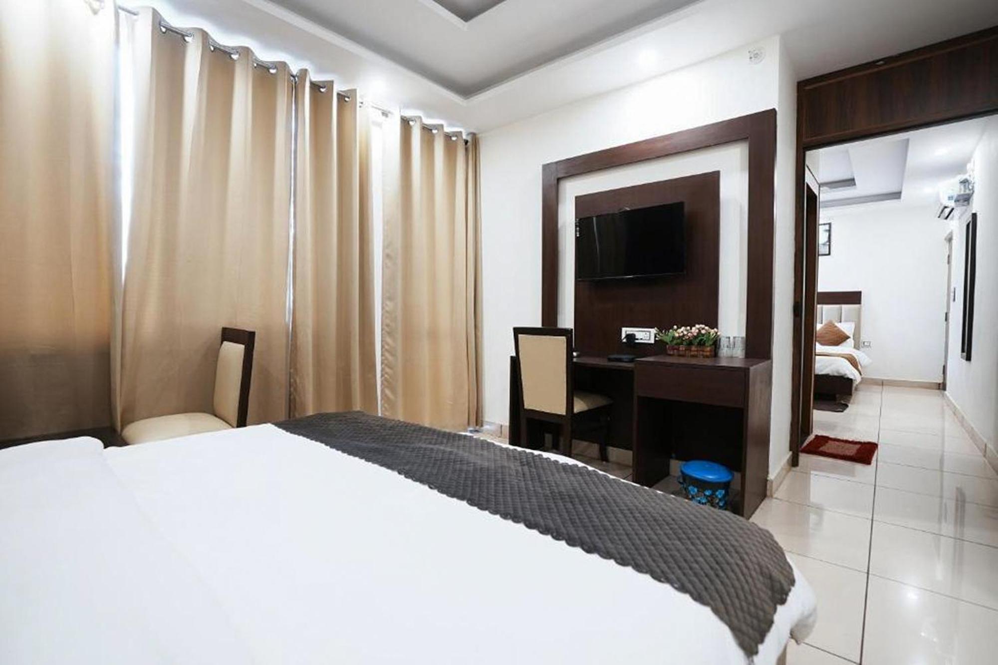 Hotel The 7 Seas Rishikesh Ngoại thất bức ảnh